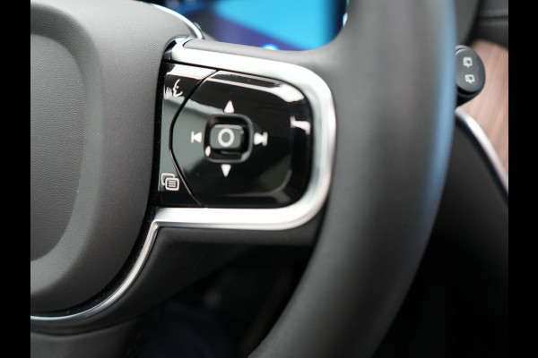 Volvo XC60 T8 AWD Ultimate Bright Plug In Hybrid PHEV | Panodak | Luxe Lederen Sportstoelen Memory & Massage | 360 Camera | Adaptive Cruise | Head Up | 20"L.M | Google Maps |