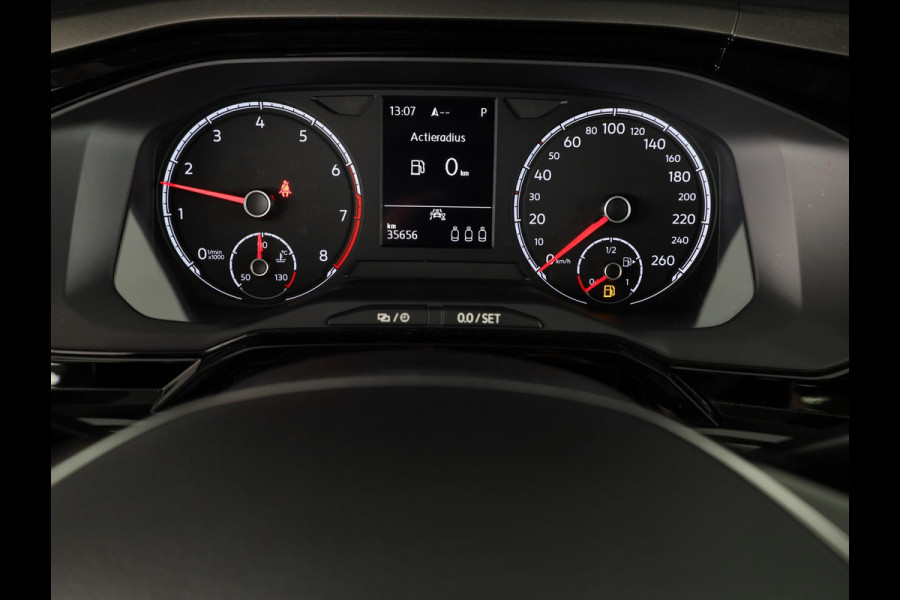 Volkswagen Polo 1.0 TSI Comfortline 95 pk Automaat (DSG) | Navigatie | Parkeersensoren | Adaptieve cruise control | Apple Carplay/Android Auto |