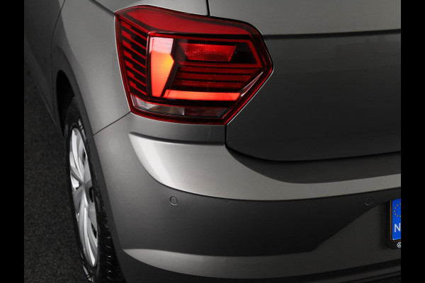 Volkswagen Polo 1.0 TSI Comfortline 95 pk Automaat (DSG) | Navigatie | Parkeersensoren | Adaptieve cruise control | Apple Carplay/Android Auto |