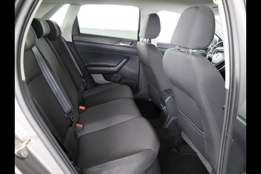 Volkswagen Polo 1.0 TSI Comfortline 95 pk Automaat (DSG) | Navigatie | Parkeersensoren | Adaptieve cruise control | Apple Carplay/Android Auto |