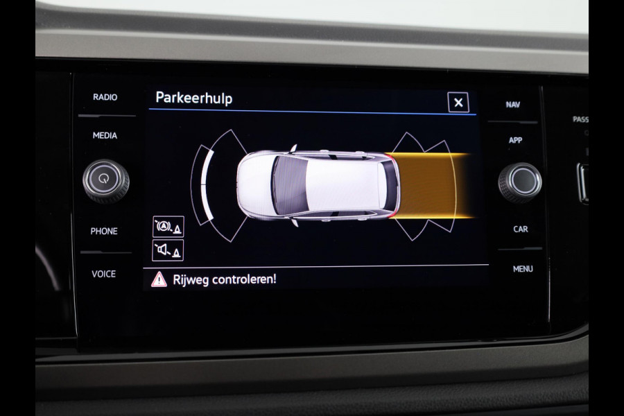 Volkswagen Polo 1.0 TSI Comfortline 95 pk Automaat (DSG) | Navigatie | Parkeersensoren | Adaptieve cruise control | Apple Carplay/Android Auto |