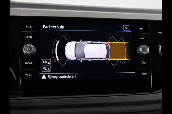 Volkswagen Polo 1.0 TSI Comfortline 95 pk Automaat (DSG) | Navigatie | Parkeersensoren | Adaptieve cruise control | Apple Carplay/Android Auto |