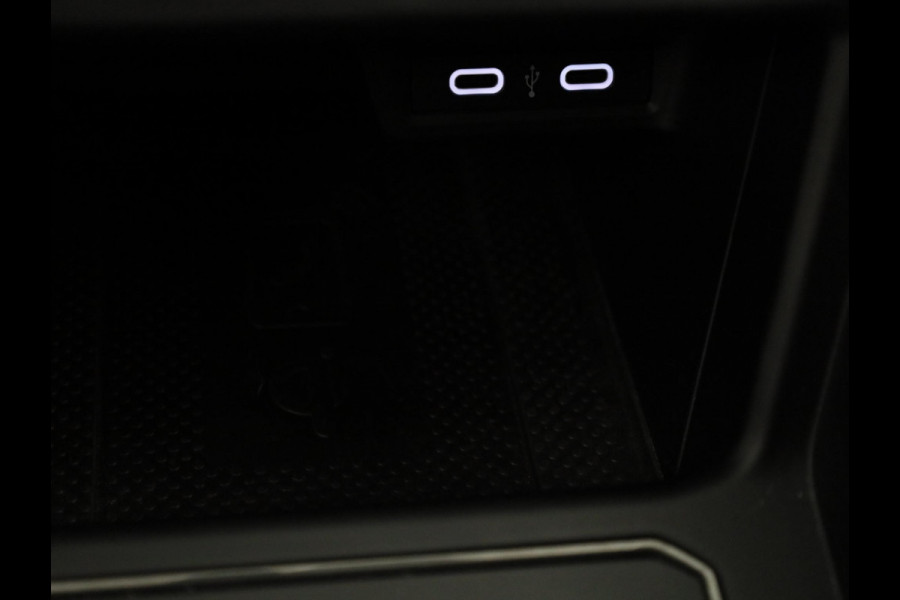 Volkswagen Polo 1.0 TSI Comfortline 95 pk Automaat (DSG) | Navigatie | Parkeersensoren | Adaptieve cruise control | Apple Carplay/Android Auto |