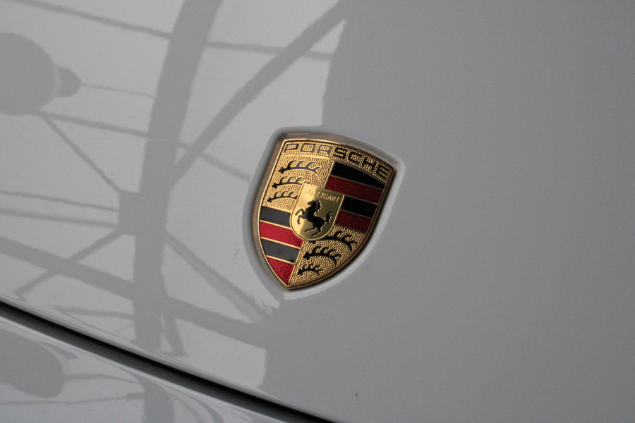 Porsche Cayenne Coupé 3.0 GT Sport Chrono Carbon Softclose Camera Bose Elektr. uitklapbare trekhaak Alcantara binnenhemel 22" LM velgen