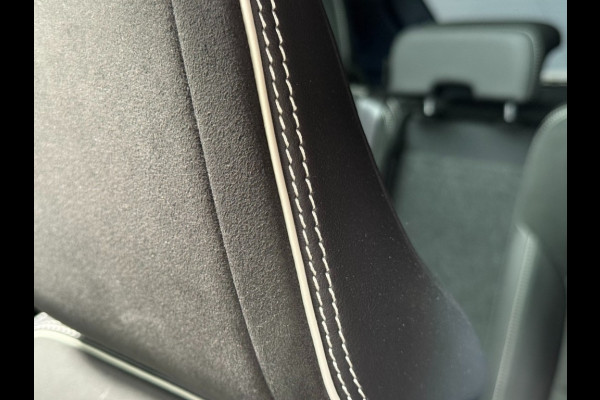 Volvo XC40 T4 190Pk R-Design Panorama dak trekhaak+winterbanden