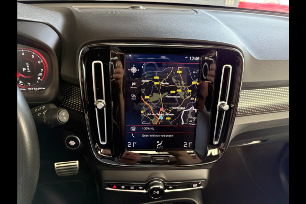 Volvo XC40 T4 190Pk R-Design Panorama dak trekhaak+winterbanden