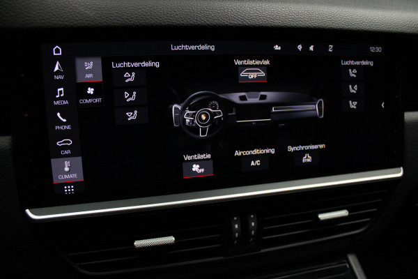 Porsche Cayenne Coupé 3.0 GT Sport Chrono Carbon Softclose Camera Bose Elektr. uitklapbare trekhaak Alcantara binnenhemel 22" LM velgen