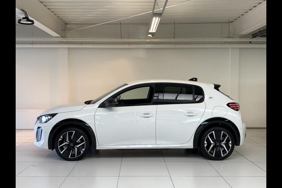 Peugeot e-208 EV GT 51 kWh | Navigatie | Dodehoekdetectie | 360 camera | Android auto / Apple carplay | Adaptive cruise control