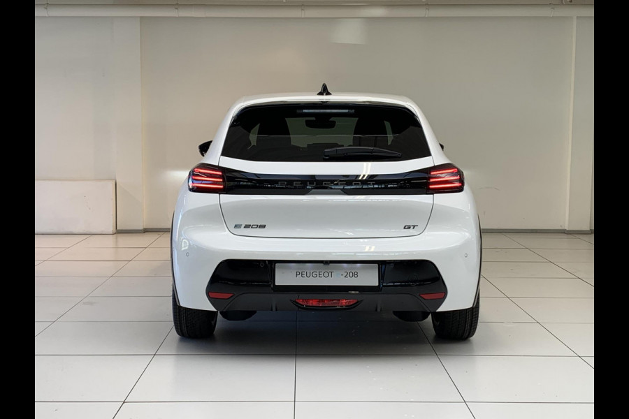 Peugeot e-208 EV GT 51 kWh | Navigatie | Dodehoekdetectie | 360 camera | Android auto / Apple carplay | Adaptive cruise control