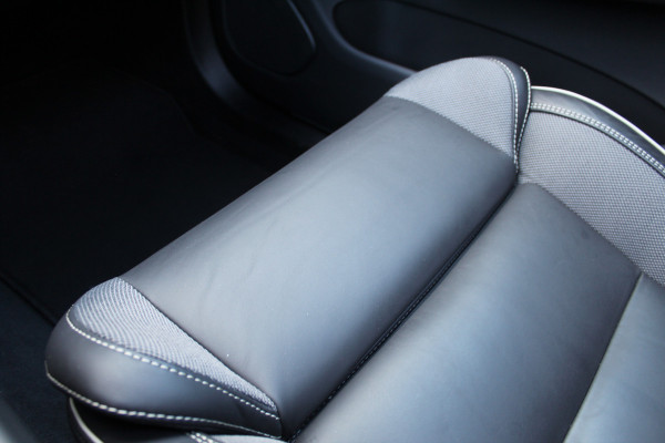 Volvo XC60 2.0 T8 Plug-in hybrid AWD Plus Dark | Panoramadak | 360 | H&K | Pilot Assist