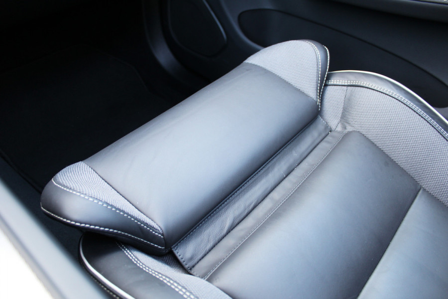 Volvo XC60 2.0 T8 Plug-in hybrid AWD Plus Dark | Panoramadak | 360 | H&K | Pilot Assist