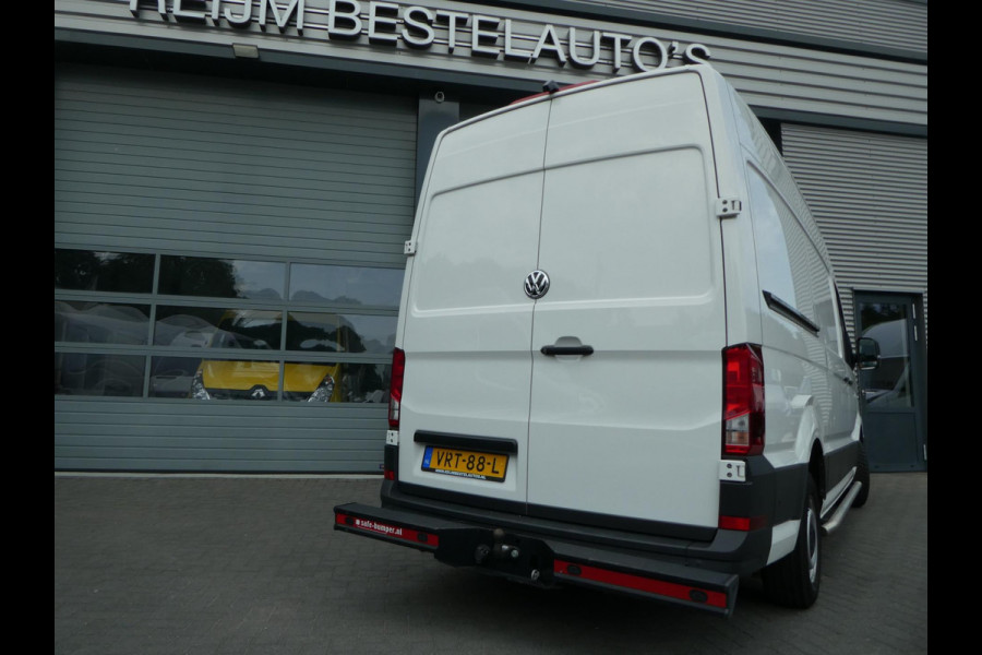 Volkswagen Crafter 35 2.0 TDI 180 pk L3H3 ( L2H2) airco, apple carplay ,camera ,trekhaak