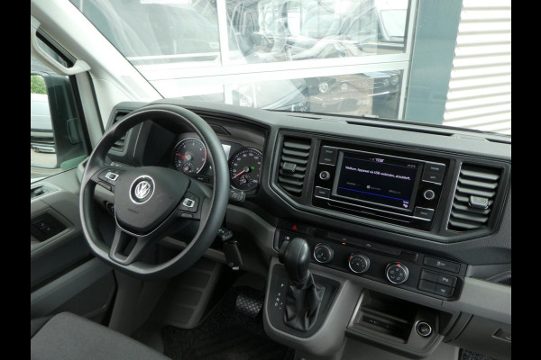 Volkswagen Crafter 35 2.0 TDI 180 pk L3H3 ( L2H2) airco, apple carplay ,camera ,trekhaak