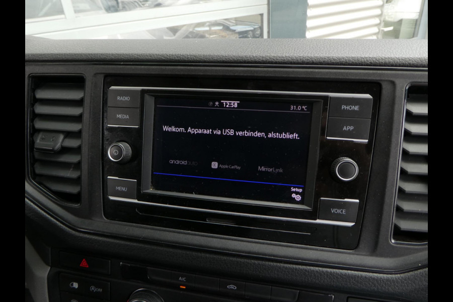 Volkswagen Crafter 35 2.0 TDI 180 pk L3H3 ( L2H2) airco, apple carplay ,camera ,trekhaak