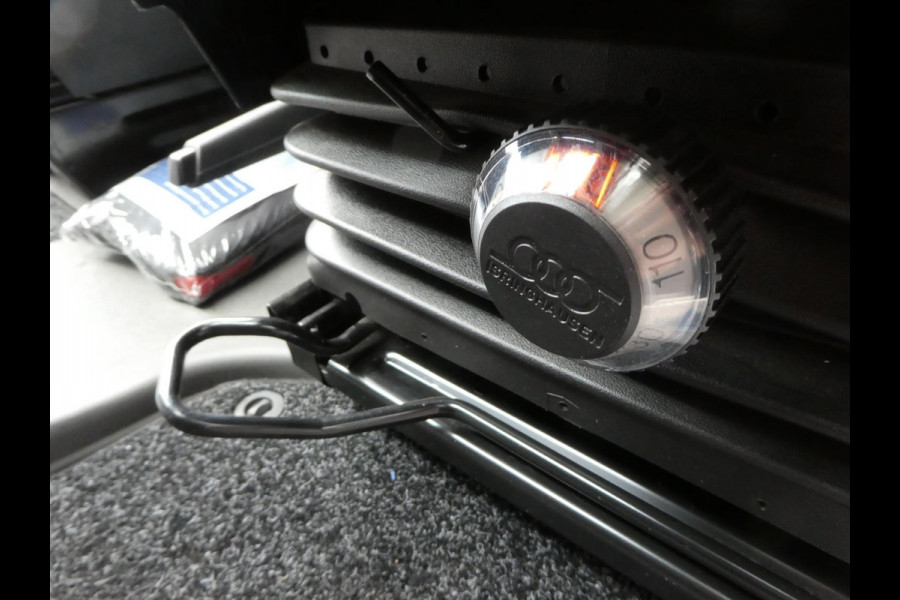 Volkswagen Crafter 35 2.0 TDI 180 pk L3H3 ( L2H2) airco, apple carplay ,camera ,trekhaak