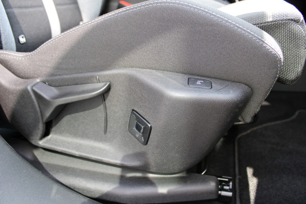 Opel Grandland 1.2 Turbo Hybrid Edition | Techpack | Komfort pack | Trekhaak | BLIS