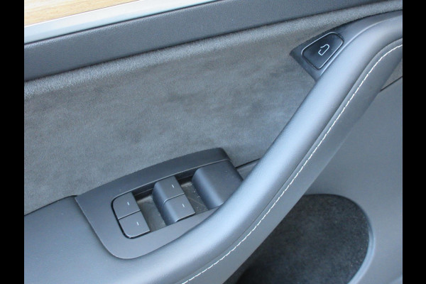 Tesla Model Y Long Range AWD 75 kWh