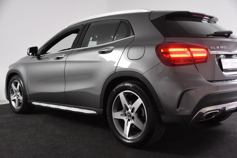 Mercedes-Benz GLA 180 AMG Line *Navi*Camera*Cruise*