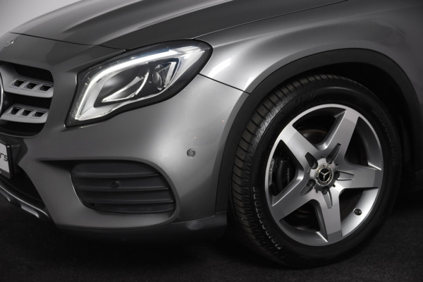 Mercedes-Benz GLA 180 AMG Line *Navi*Camera*Cruise*