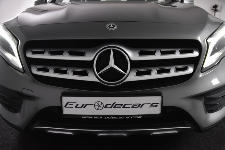 Mercedes-Benz GLA 180 AMG Line *Navi*Camera*Cruise*