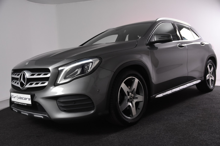 Mercedes-Benz GLA 180 AMG Line *Navi*Camera*Cruise*