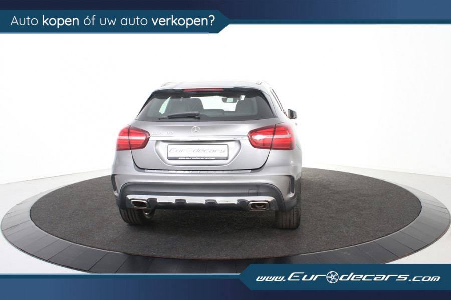Mercedes-Benz GLA 180 AMG Line *Navi*Camera*Cruise*