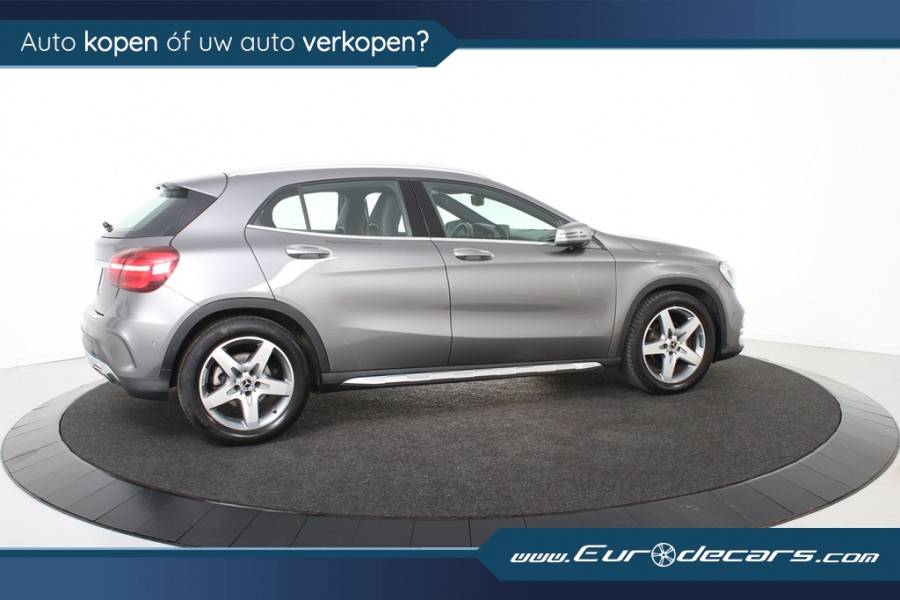 Mercedes-Benz GLA 180 AMG Line *Navi*Camera*Cruise*