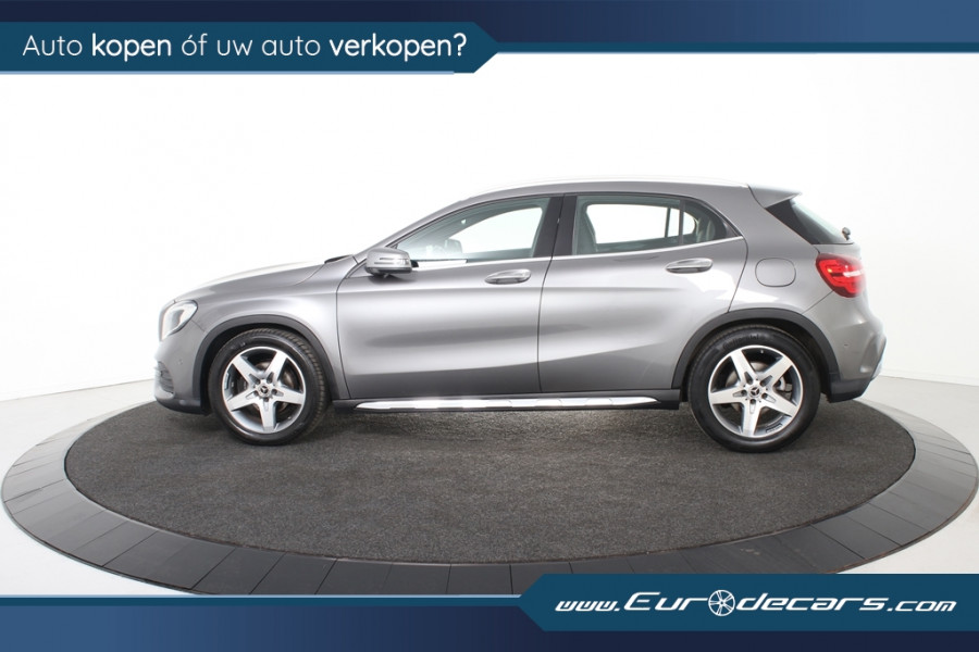 Mercedes-Benz GLA 180 AMG Line *Navi*Camera*Cruise*