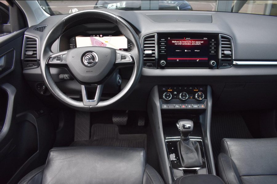 Škoda Karoq 1.5 TSI ACT | LEDER | TREKHAAK | CAMERA | APPLE CARPLAY | ANDROID AUTO | STOELVERWARMING | DEALER ONDERHOUDEN