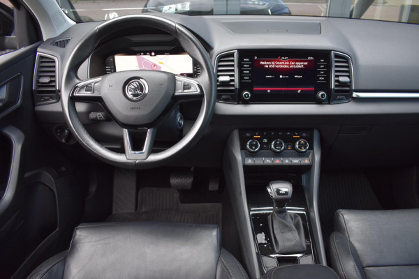 Škoda Karoq 1.5 TSI ACT | LEDER | TREKHAAK | CAMERA | APPLE CARPLAY | ANDROID AUTO | STOELVERWARMING | DEALER ONDERHOUDEN