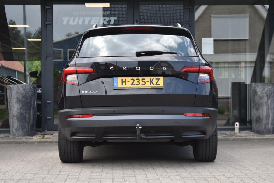 Škoda Karoq 1.5 TSI ACT | LEDER | TREKHAAK | CAMERA | APPLE CARPLAY | ANDROID AUTO | STOELVERWARMING | DEALER ONDERHOUDEN