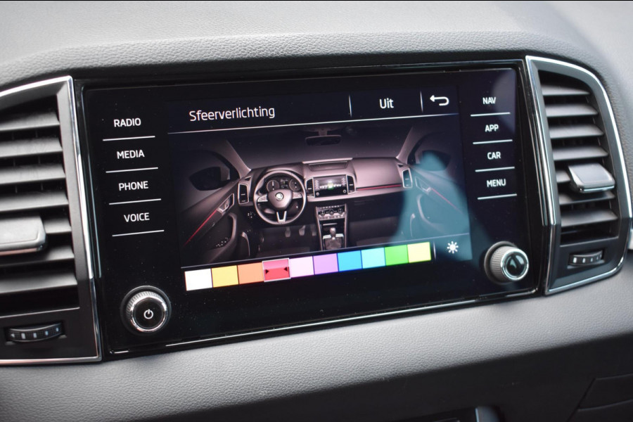 Škoda Karoq 1.5 TSI ACT | LEDER | TREKHAAK | CAMERA | APPLE CARPLAY | ANDROID AUTO | STOELVERWARMING | DEALER ONDERHOUDEN