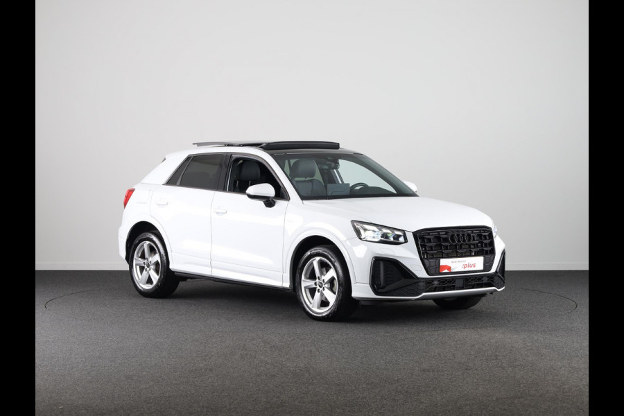 Audi Q2 35 TFSI S Edition 150 pk S-tronic | Verlengde garantie | Navigatie | Panoramadak | Parkeersensoren achter | Adaptieve cruise control | S-Line |