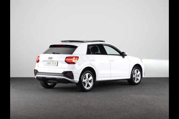 Audi Q2 35 TFSI S Edition 150 pk S-tronic | Verlengde garantie | Navigatie | Panoramadak | Parkeersensoren achter | Adaptieve cruise control | S-Line |