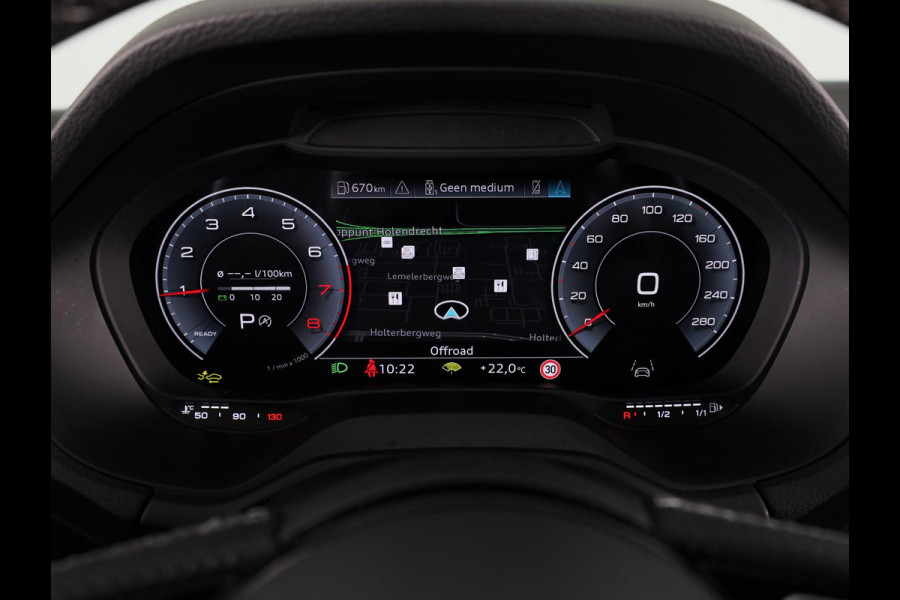 Audi Q2 35 TFSI S Edition 150 pk S-tronic | Verlengde garantie | Navigatie | Panoramadak | Parkeersensoren achter | Adaptieve cruise control | S-Line |