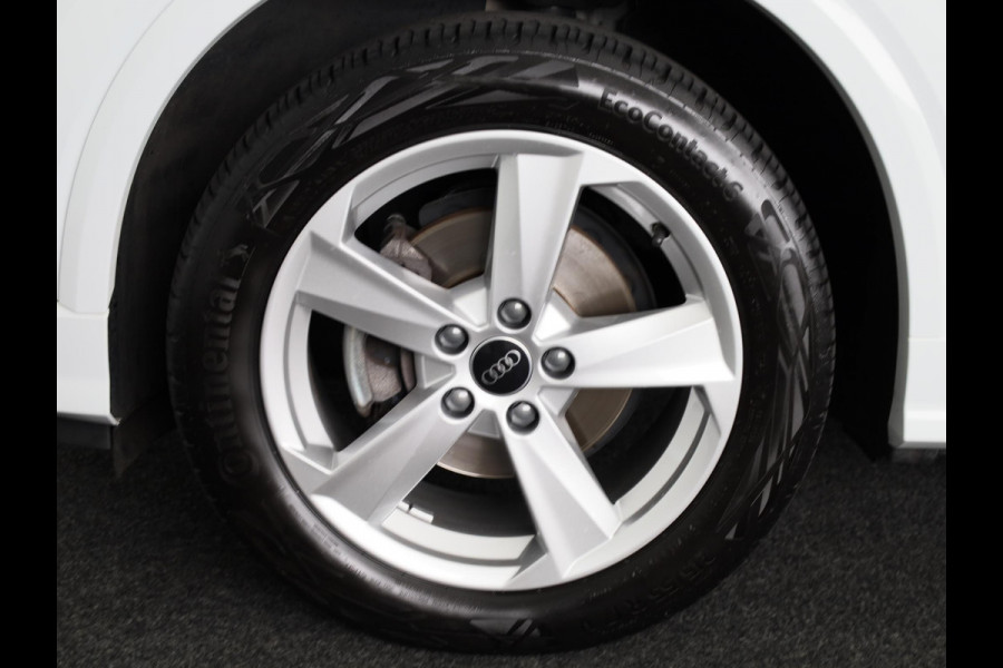 Audi Q2 35 TFSI S Edition 150 pk S-tronic | Verlengde garantie | Navigatie | Panoramadak | Parkeersensoren achter | Adaptieve cruise control | S-Line |