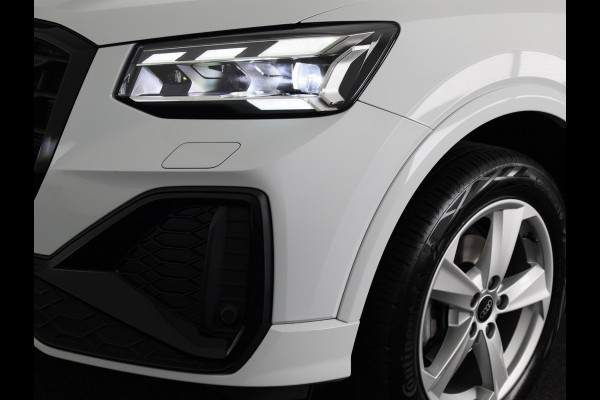 Audi Q2 35 TFSI S Edition 150 pk S-tronic | Verlengde garantie | Navigatie | Panoramadak | Parkeersensoren achter | Adaptieve cruise control | S-Line |