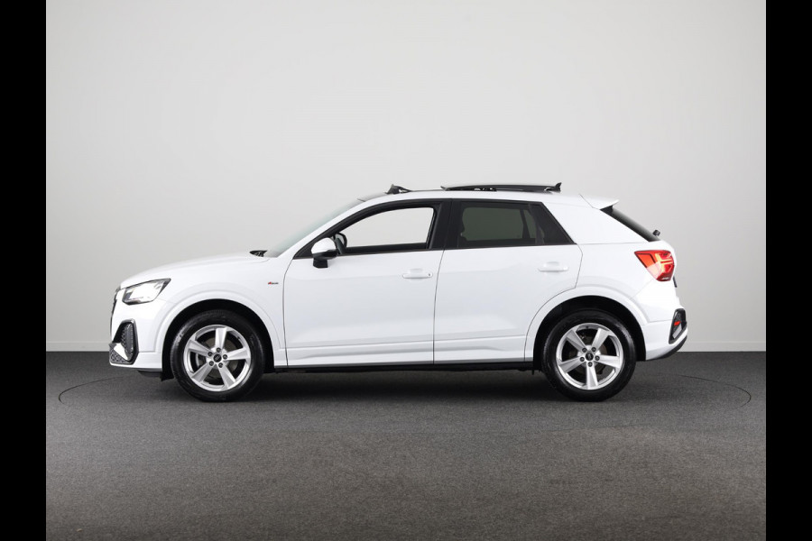 Audi Q2 35 TFSI S Edition 150 pk S-tronic | Verlengde garantie | Navigatie | Panoramadak | Parkeersensoren achter | Adaptieve cruise control | S-Line |