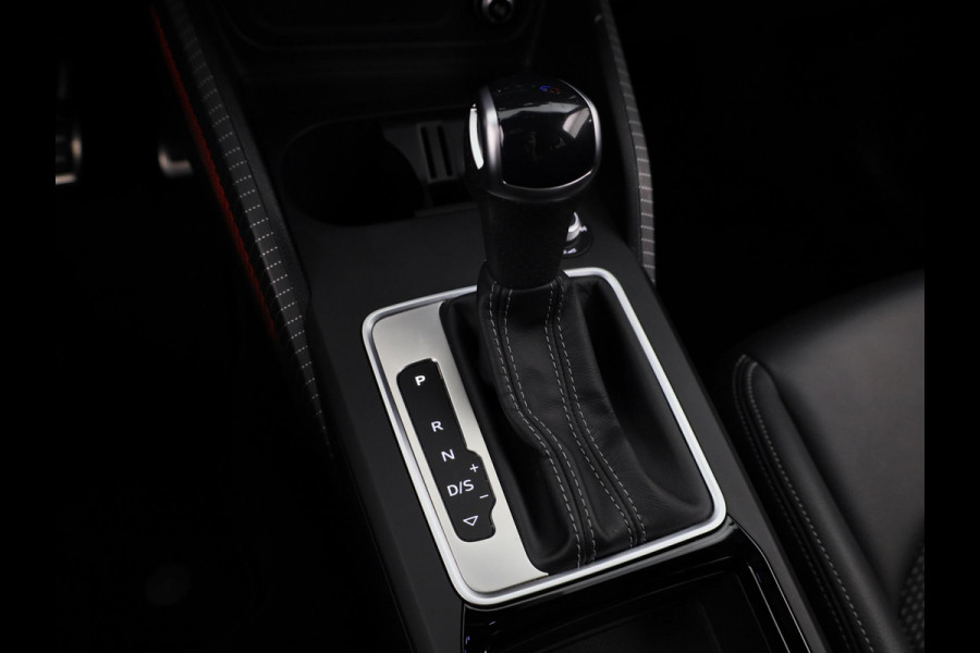 Audi Q2 35 TFSI S Edition 150 pk S-tronic | Verlengde garantie | Navigatie | Panoramadak | Parkeersensoren achter | Adaptieve cruise control | S-Line |