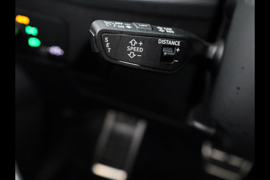 Audi Q2 35 TFSI S Edition 150 pk S-tronic | Verlengde garantie | Navigatie | Panoramadak | Parkeersensoren achter | Adaptieve cruise control | S-Line |