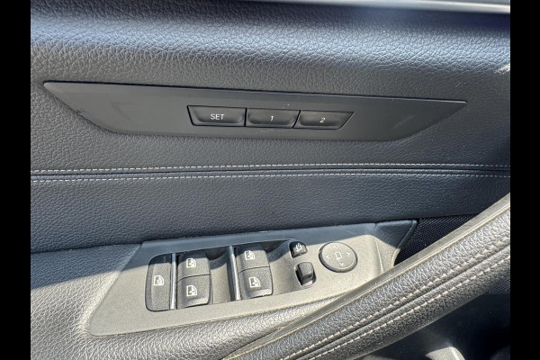 BMW 5 Serie 520d High Executive M-Sport | Panoramadak | 360* Camera | Head-Up Display | Climate Control | 19 Inch Lichtmetalen Velgen |