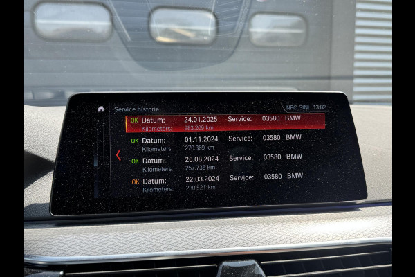 BMW 5 Serie 520d High Executive M-Sport | Panoramadak | 360* Camera | Head-Up Display | Climate Control | 19 Inch Lichtmetalen Velgen |