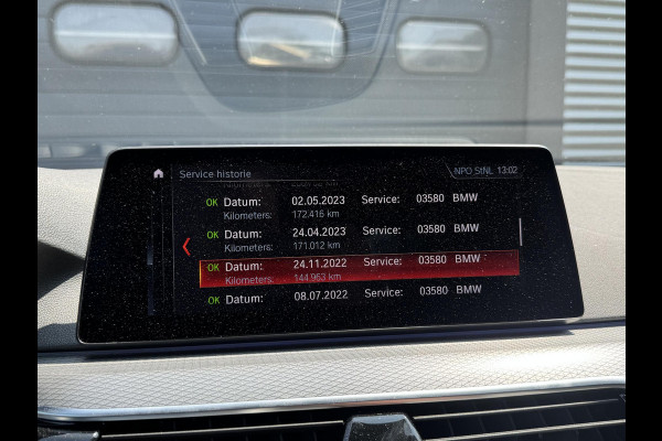 BMW 5 Serie 520d High Executive M-Sport | Panoramadak | 360* Camera | Head-Up Display | Climate Control | 19 Inch Lichtmetalen Velgen |