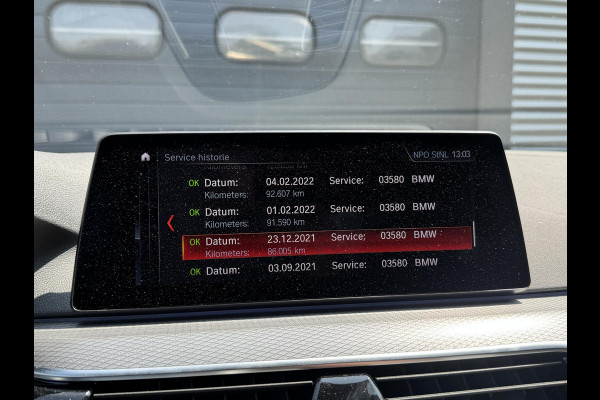 BMW 5 Serie 520d High Executive M-Sport | Panoramadak | 360* Camera | Head-Up Display | Climate Control | 19 Inch Lichtmetalen Velgen |