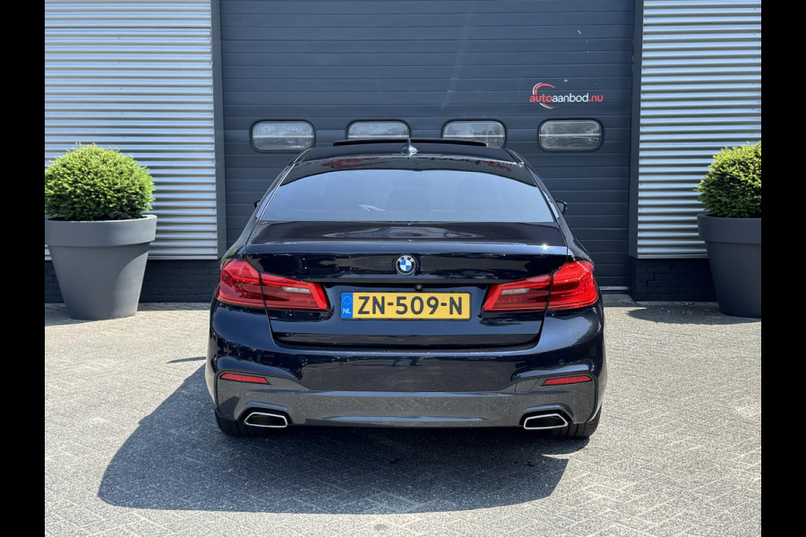 BMW 5 Serie 520d High Executive M-Sport | Panoramadak | 360* Camera | Head-Up Display | Climate Control | 19 Inch Lichtmetalen Velgen |
