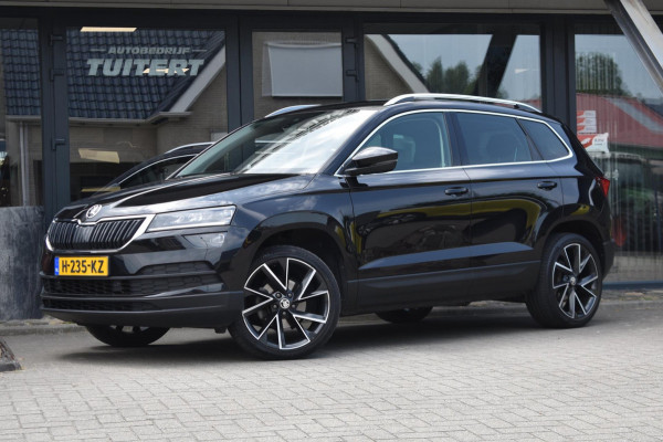Škoda Karoq 1.5 TSI ACT | LEDER | TREKHAAK | CAMERA | APPLE CARPLAY | ANDROID AUTO | STOELVERWARMING | DEALER ONDERHOUDEN
