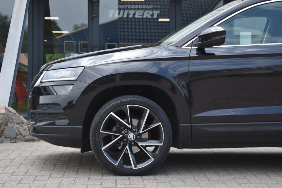 Škoda Karoq 1.5 TSI ACT | LEDER | TREKHAAK | CAMERA | APPLE CARPLAY | ANDROID AUTO | STOELVERWARMING | DEALER ONDERHOUDEN