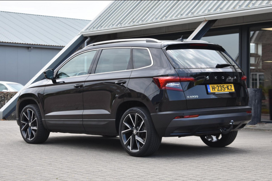 Škoda Karoq 1.5 TSI ACT | LEDER | TREKHAAK | CAMERA | APPLE CARPLAY | ANDROID AUTO | STOELVERWARMING | DEALER ONDERHOUDEN