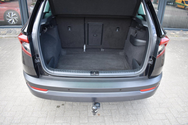 Škoda Karoq 1.5 TSI ACT | LEDER | TREKHAAK | CAMERA | APPLE CARPLAY | ANDROID AUTO | STOELVERWARMING | DEALER ONDERHOUDEN
