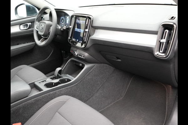 Volvo XC40 T4 Recharge Inscription Plug In Hybrid 211pk PHEV | Panodak | Sportstoelen Verwarmd | Camera | Apple Carplay | Navi | LED | 18"L.M |